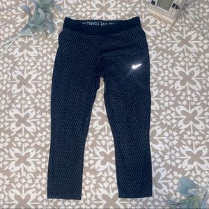 Dri-Fit athletic crop leggings.
